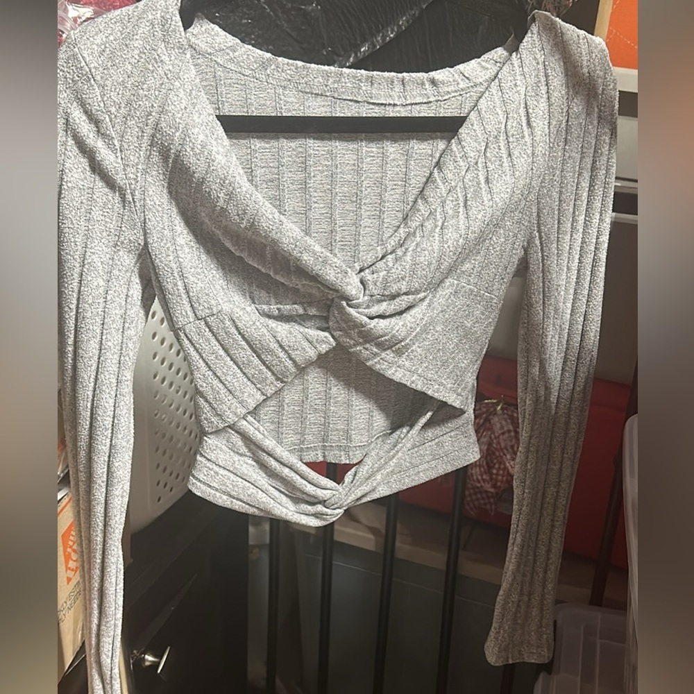 Stylish Gray Twist Front Crop Top